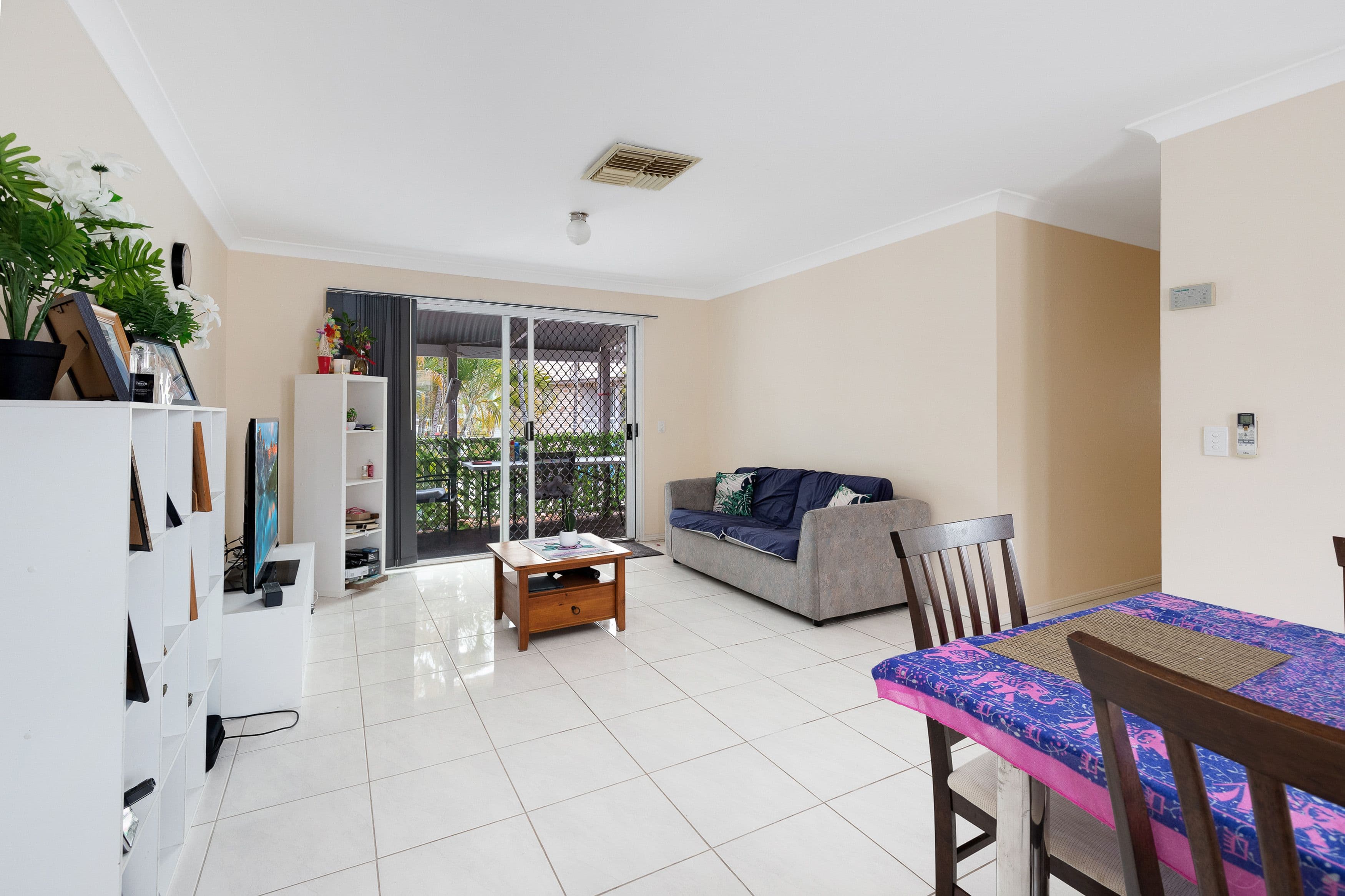 24 Riverview Street, Emerald QLD 4720, Emerald - Thumbnail 4