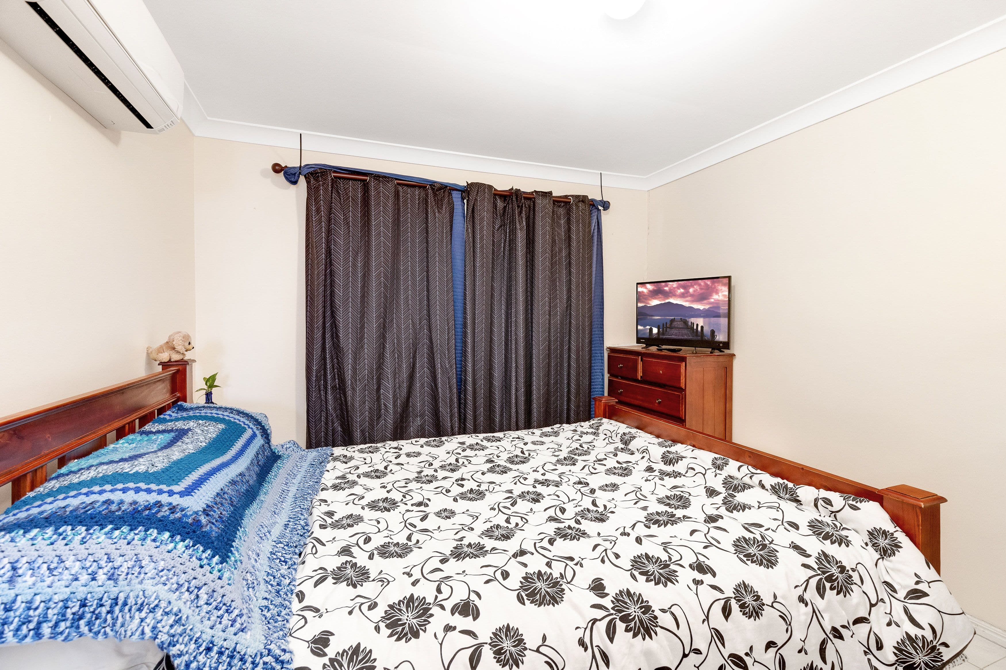 24 Riverview Street, Emerald QLD 4720, Emerald - Thumbnail 6