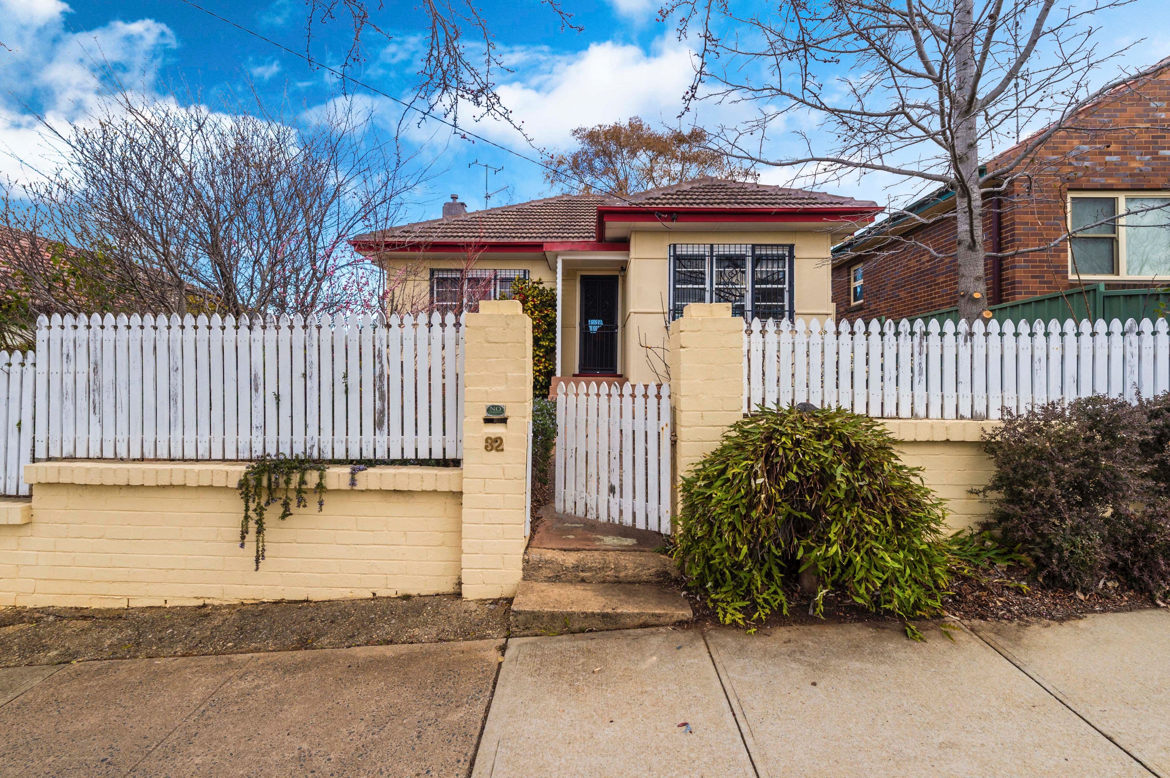 32 Surveyor Street, Queanbeyan - Thumbnail 2