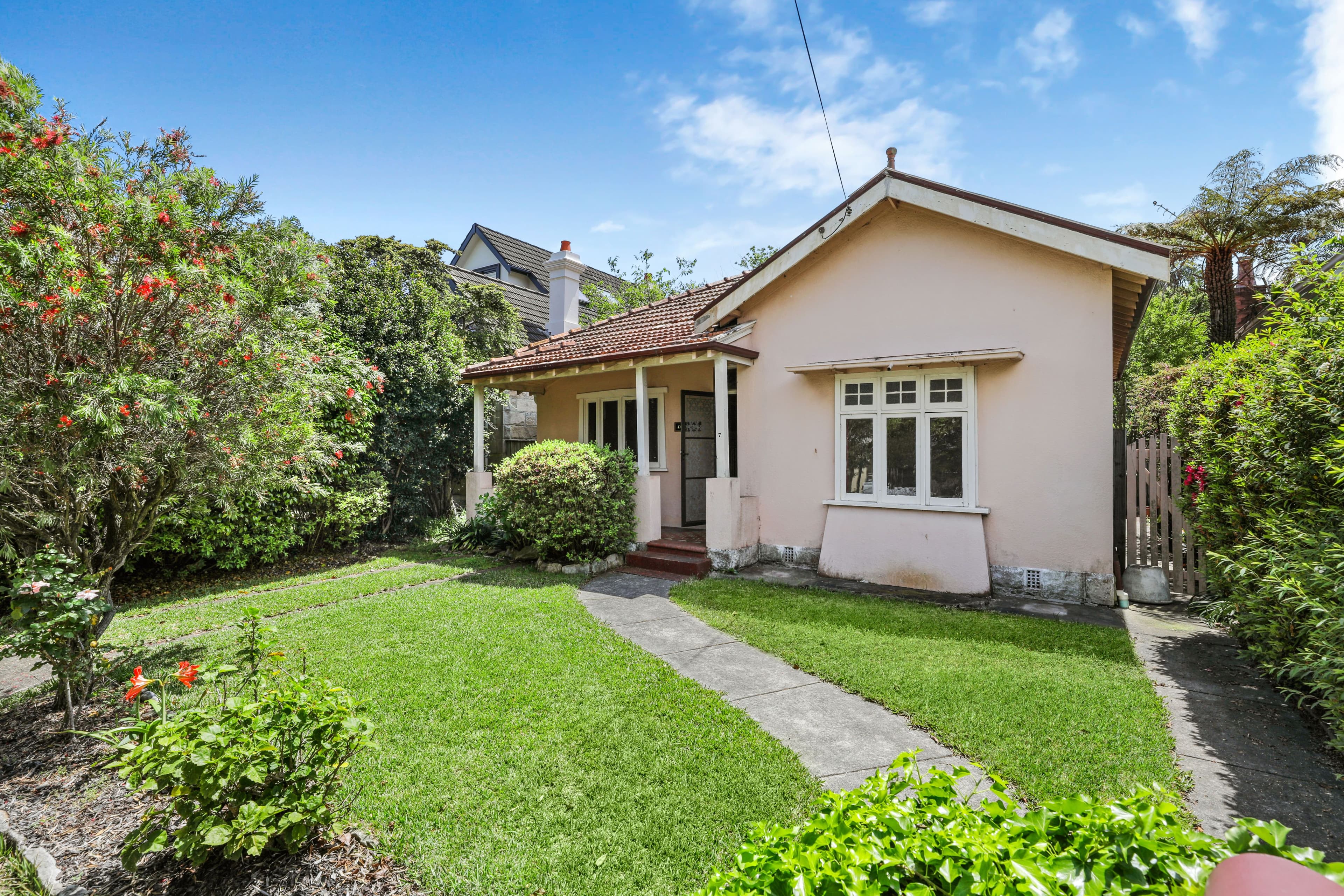 7 Frenchs Road, Willoughby - Image 1