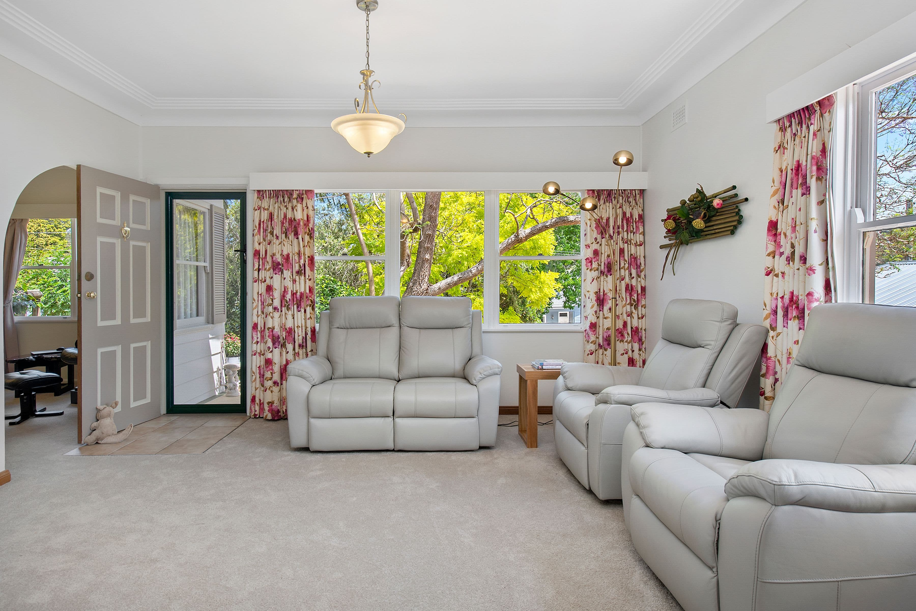 10 Currawong Avenue, Normanhurst NSW 2076, Normanhurst - Thumbnail 2