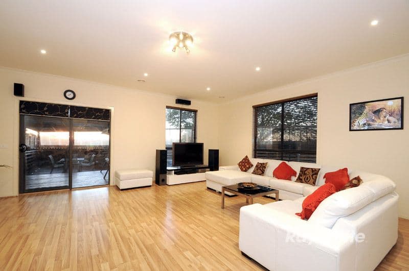 7 Baileyana Drive, ENDEAVOUR HILLS VIC 3802, Endeavour Hills - Thumbnail 5