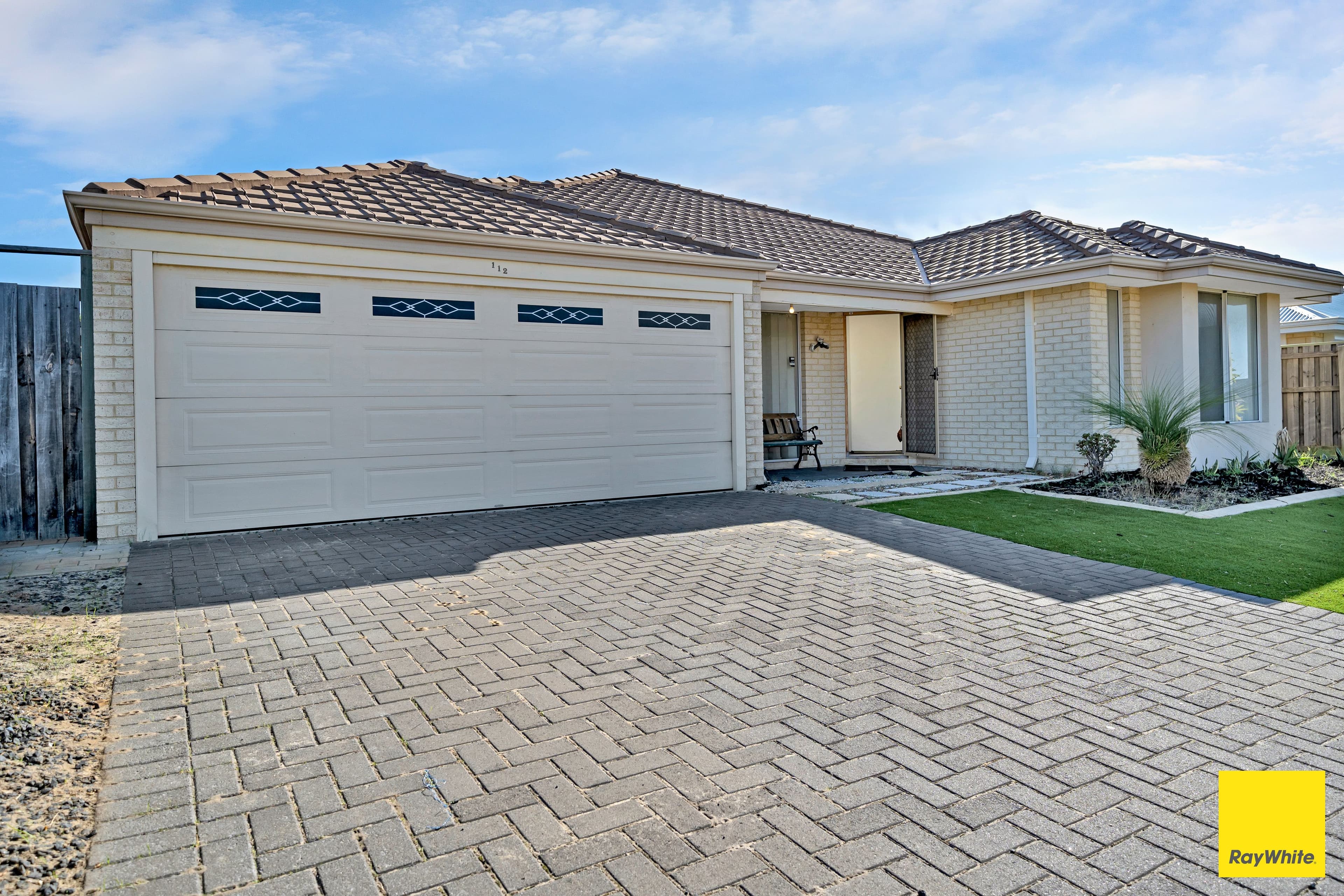 112 Brixton Crescent, Ellenbrook WA 6069, Ellenbrook - Thumbnail 3