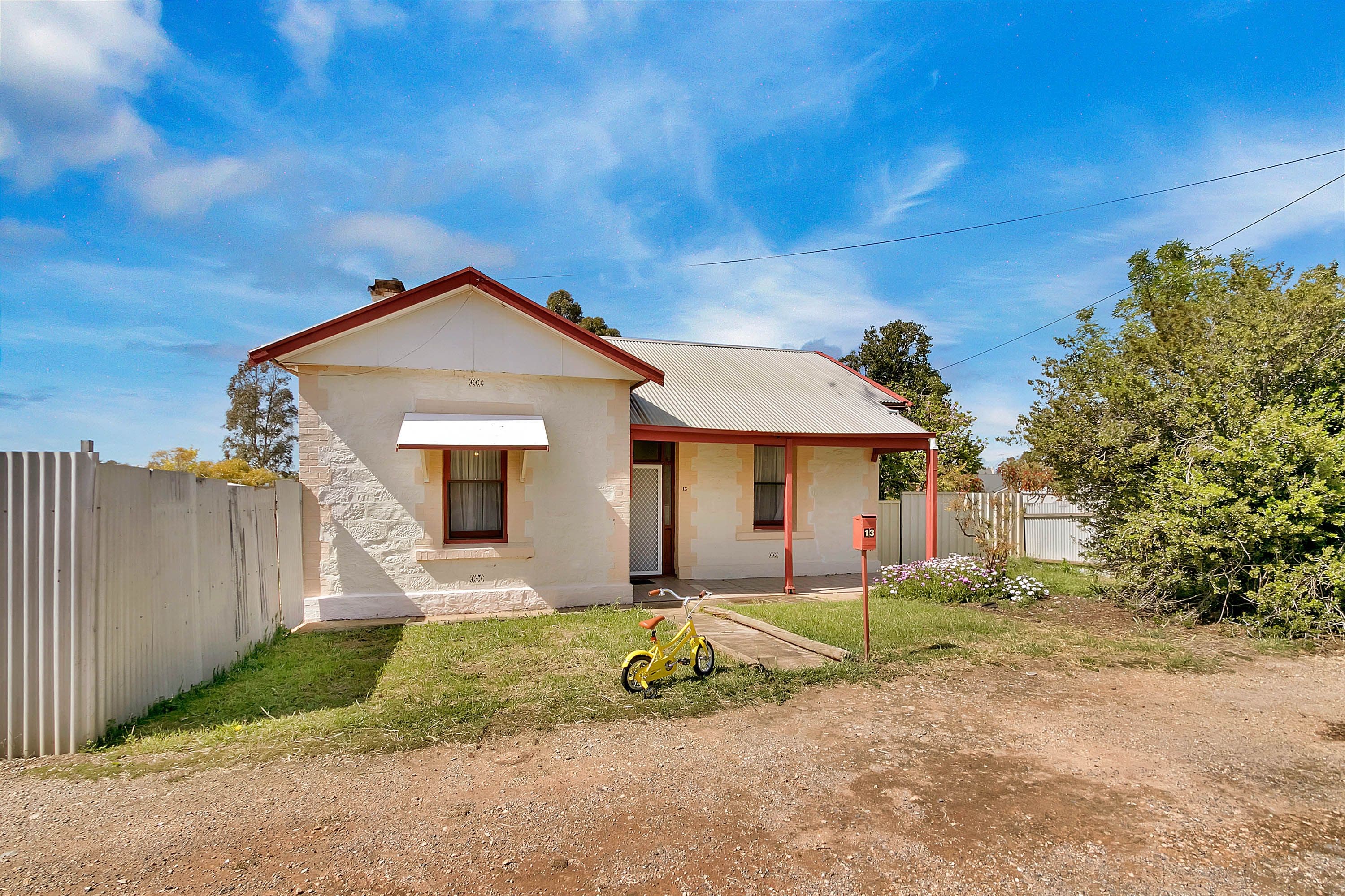 13 Hill Street, Hamley Bridge SA 5401, Hamley Bridge - Image 1