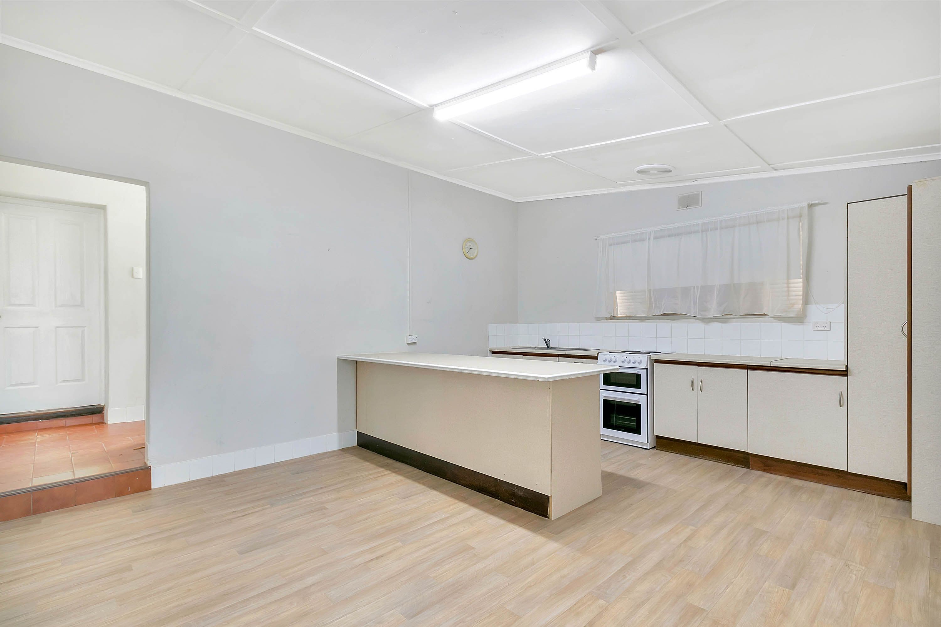 13 Hill Street, Hamley Bridge SA 5401, Hamley Bridge - Thumbnail 5