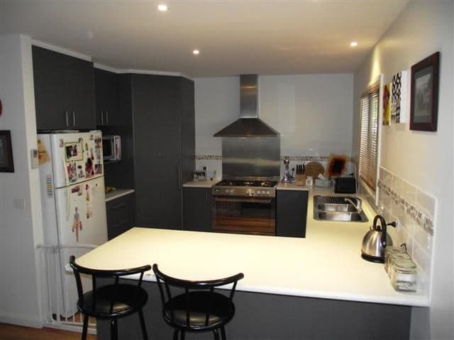 2 Terry Crescent, WIMBLEDON HEIGHTS VIC 3922, Wimbledon Heights - Thumbnail 3