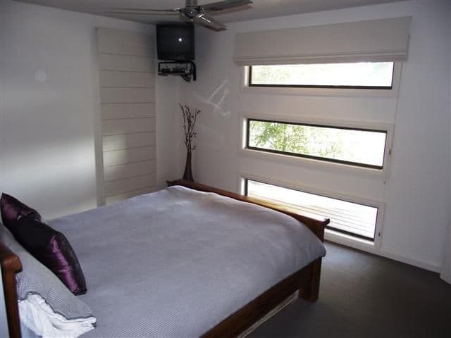 2 Terry Crescent, WIMBLEDON HEIGHTS VIC 3922, Wimbledon Heights - Thumbnail 4