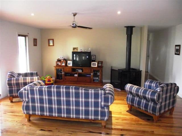 2 Terry Crescent, WIMBLEDON HEIGHTS VIC 3922, Wimbledon Heights - Thumbnail 8