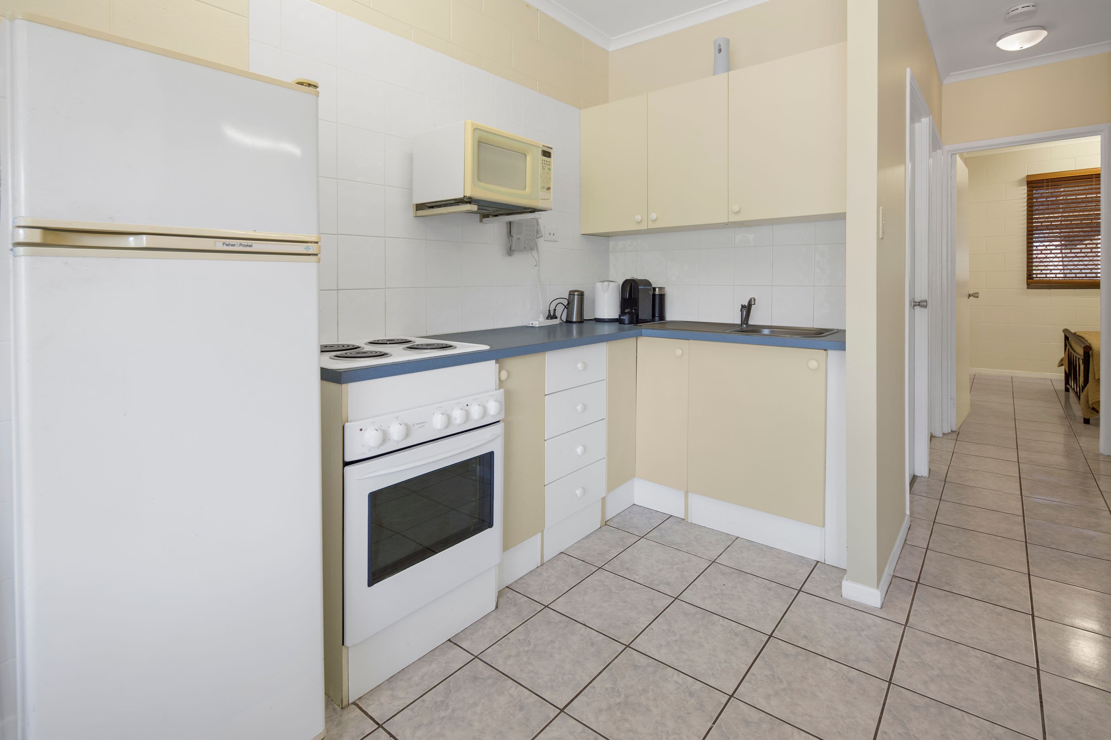 48 Coral Esplanade, Cannonvale QLD 4802, Cannonvale - Thumbnail 3