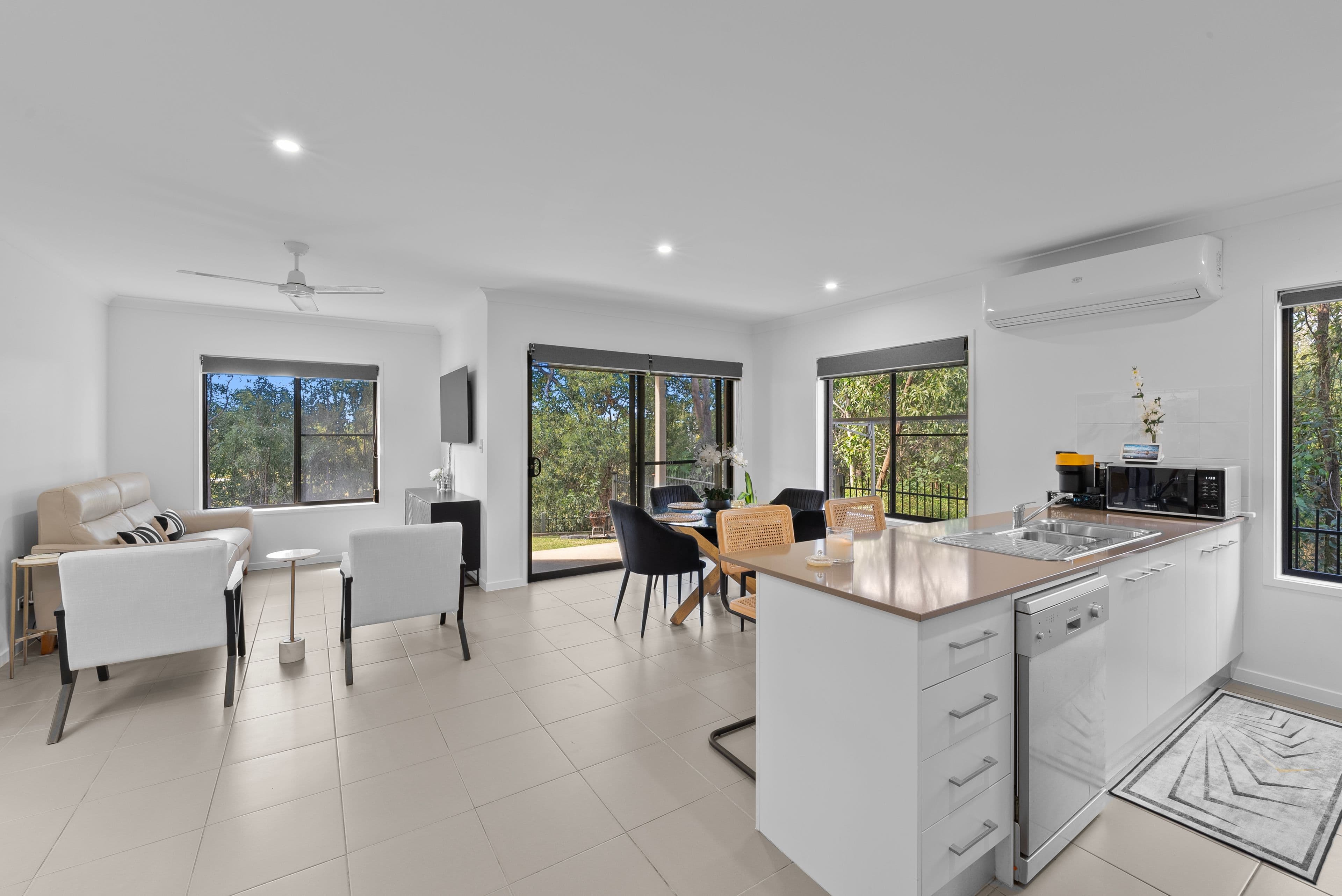 24 Synergy Drive, Coomera QLD 4209, Coomera - Thumbnail 4