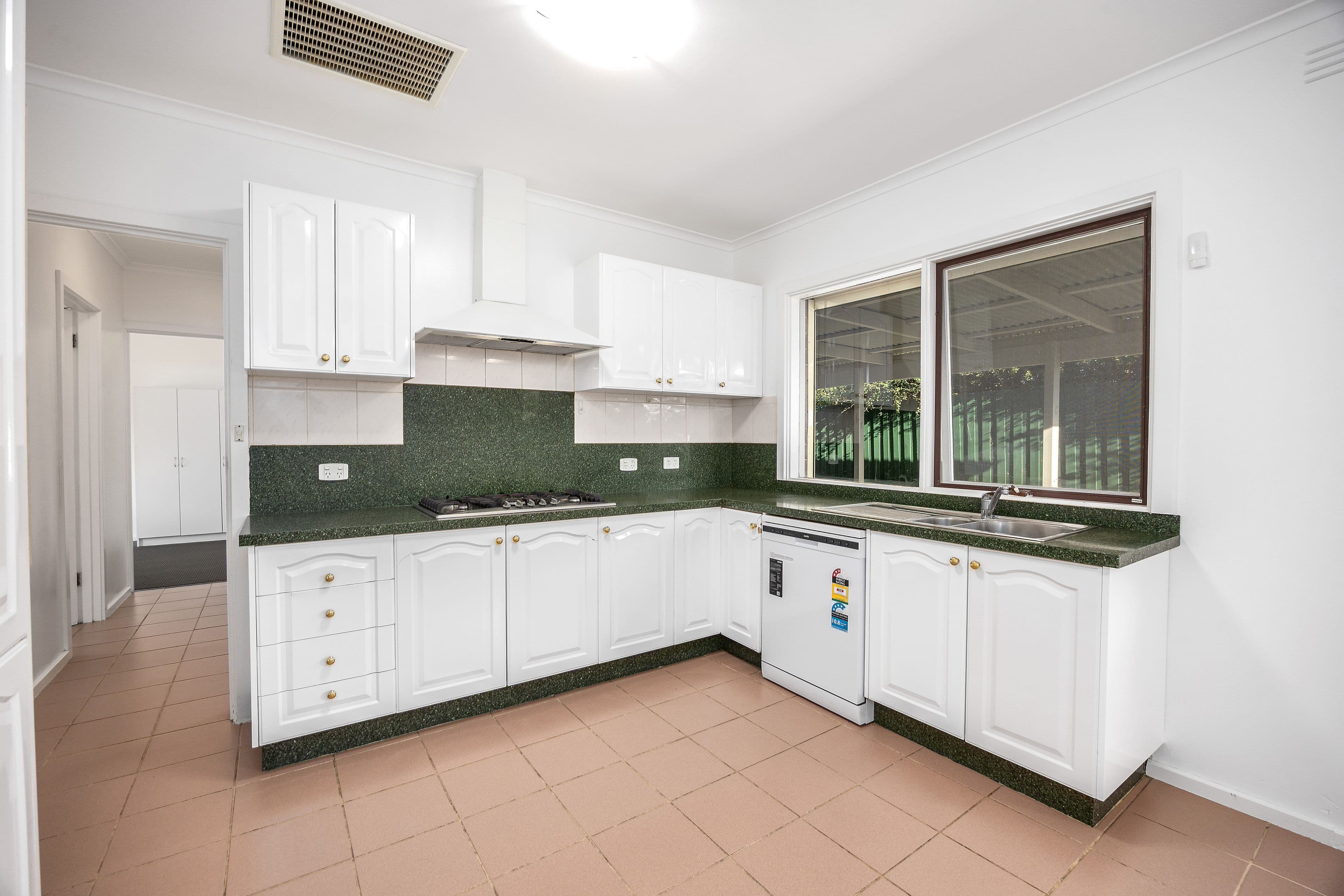 51 Deighton Drive, Rosebud VIC 3939, Rosebud - Thumbnail 3