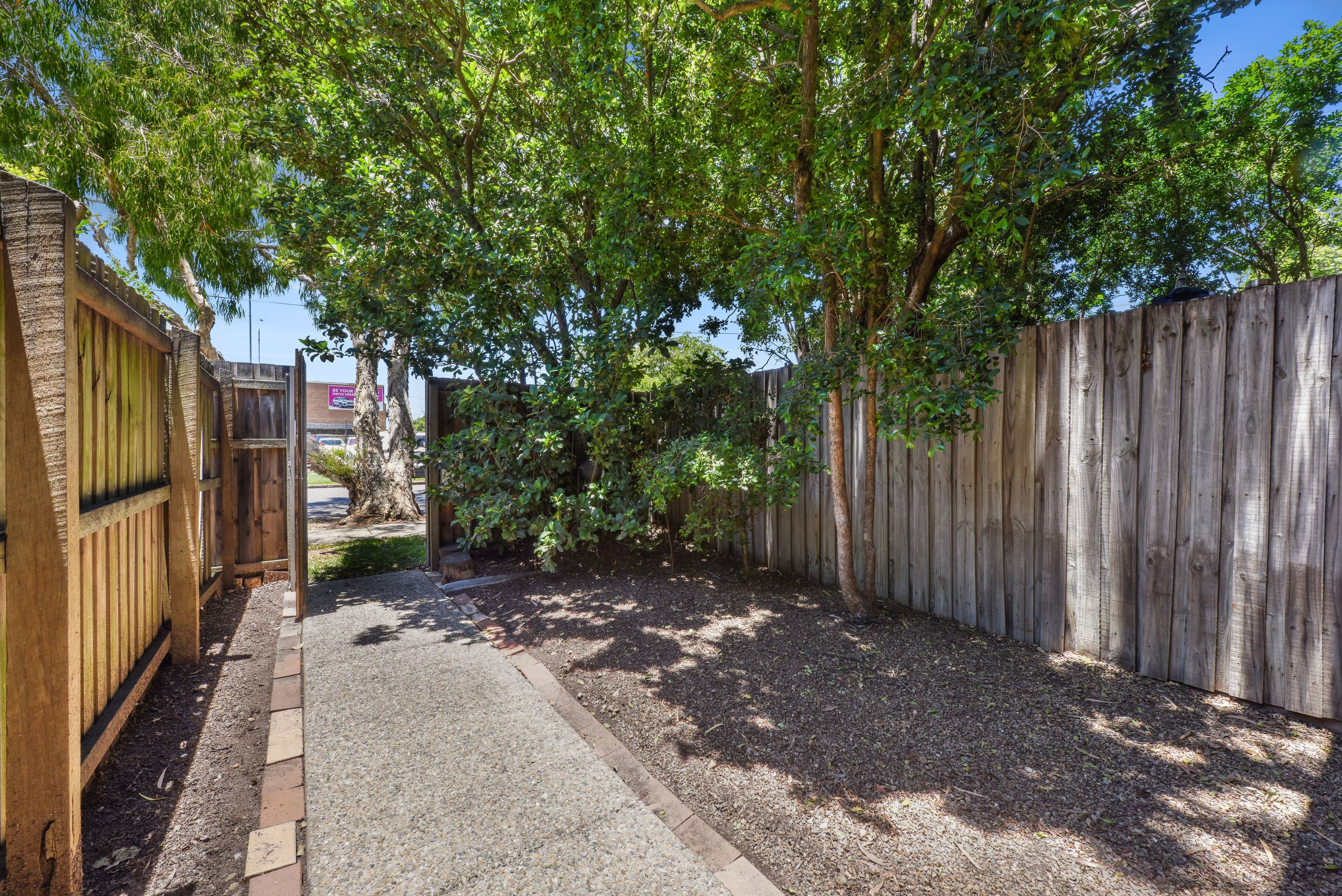 42 Dunlop Street, Mortlake - Thumbnail 2