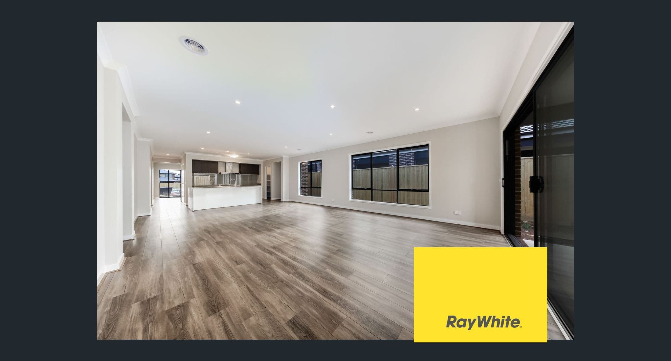 27 Lumley Circuit, Werribee VIC 3030, Werribee - Thumbnail 3