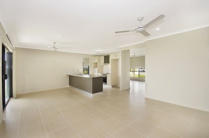 58 Shoalmarra Drive, MOUNT LOW QLD 4818, Mount Low - Thumbnail 2