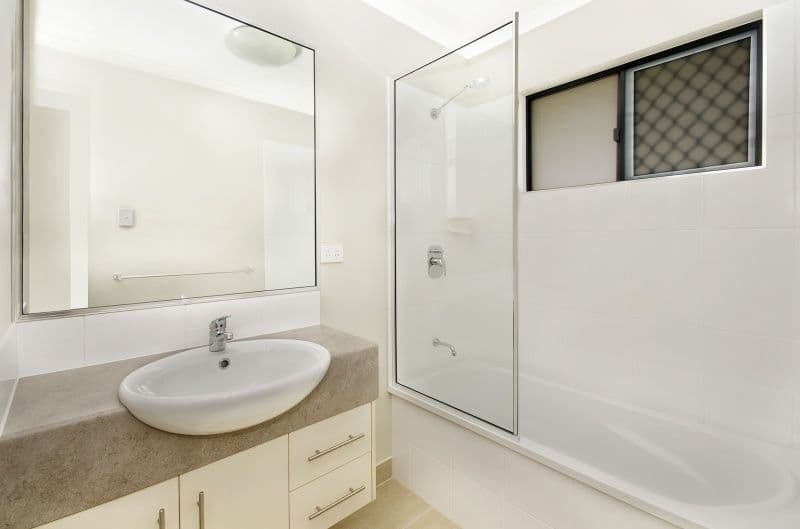 58 Shoalmarra Drive, MOUNT LOW QLD 4818, Mount Low - Thumbnail 5