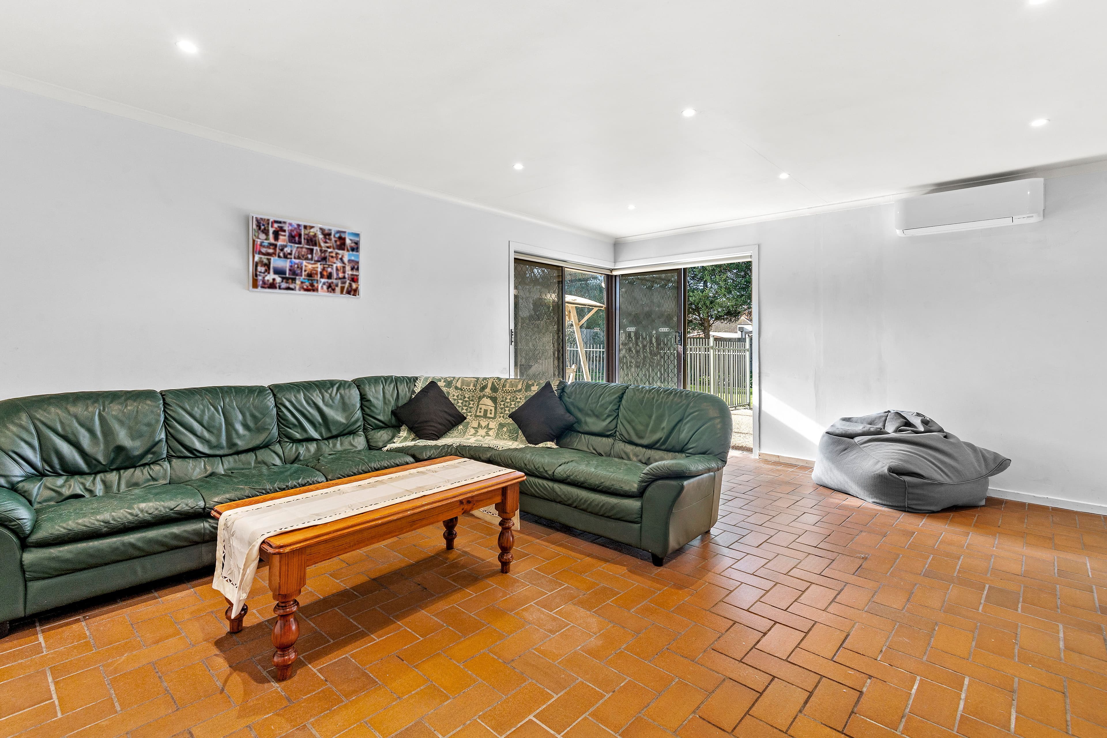 19 Barrington Drive, Ashwood VIC 3147, Ashwood - Thumbnail 3