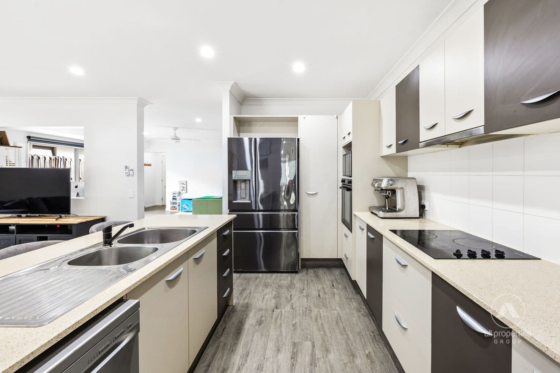 96/2 Catalina Way, Upper Coomera QLD 4209, Upper Coomera - Thumbnail 2