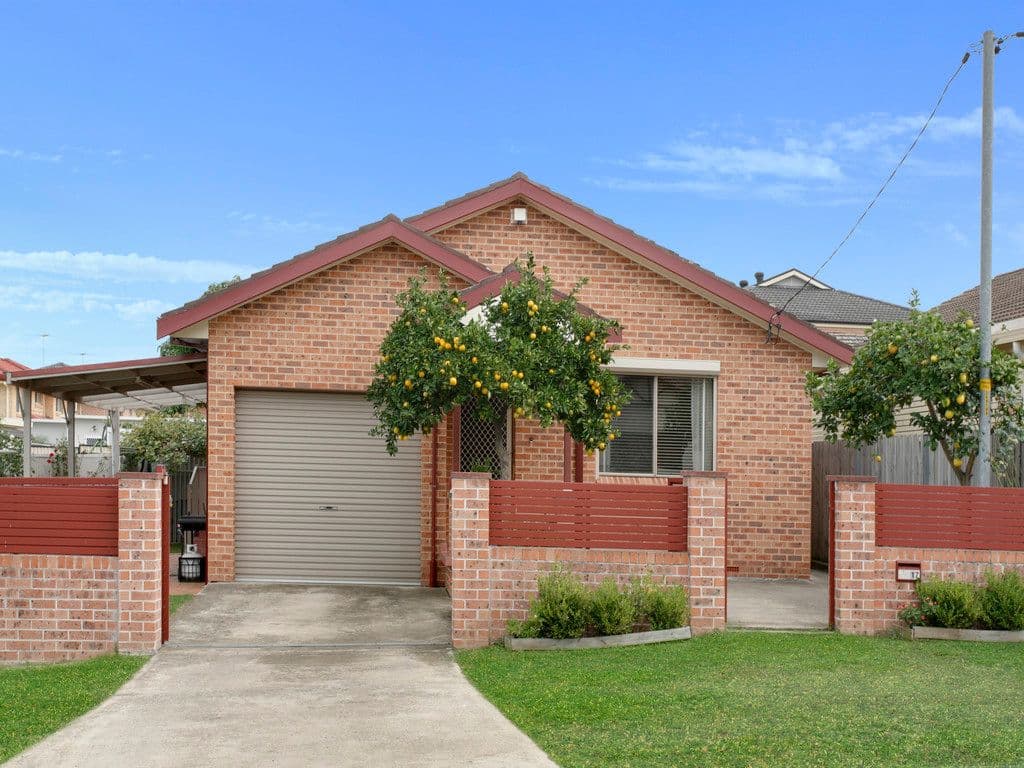 17 Eliza Street, Fairfield Heights - Image 1