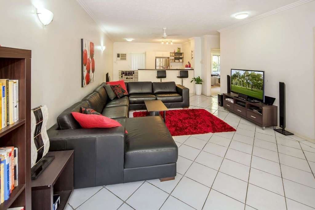 9-11 Gregory Street, NORTH WARD QLD 4810, North Ward - Thumbnail 2