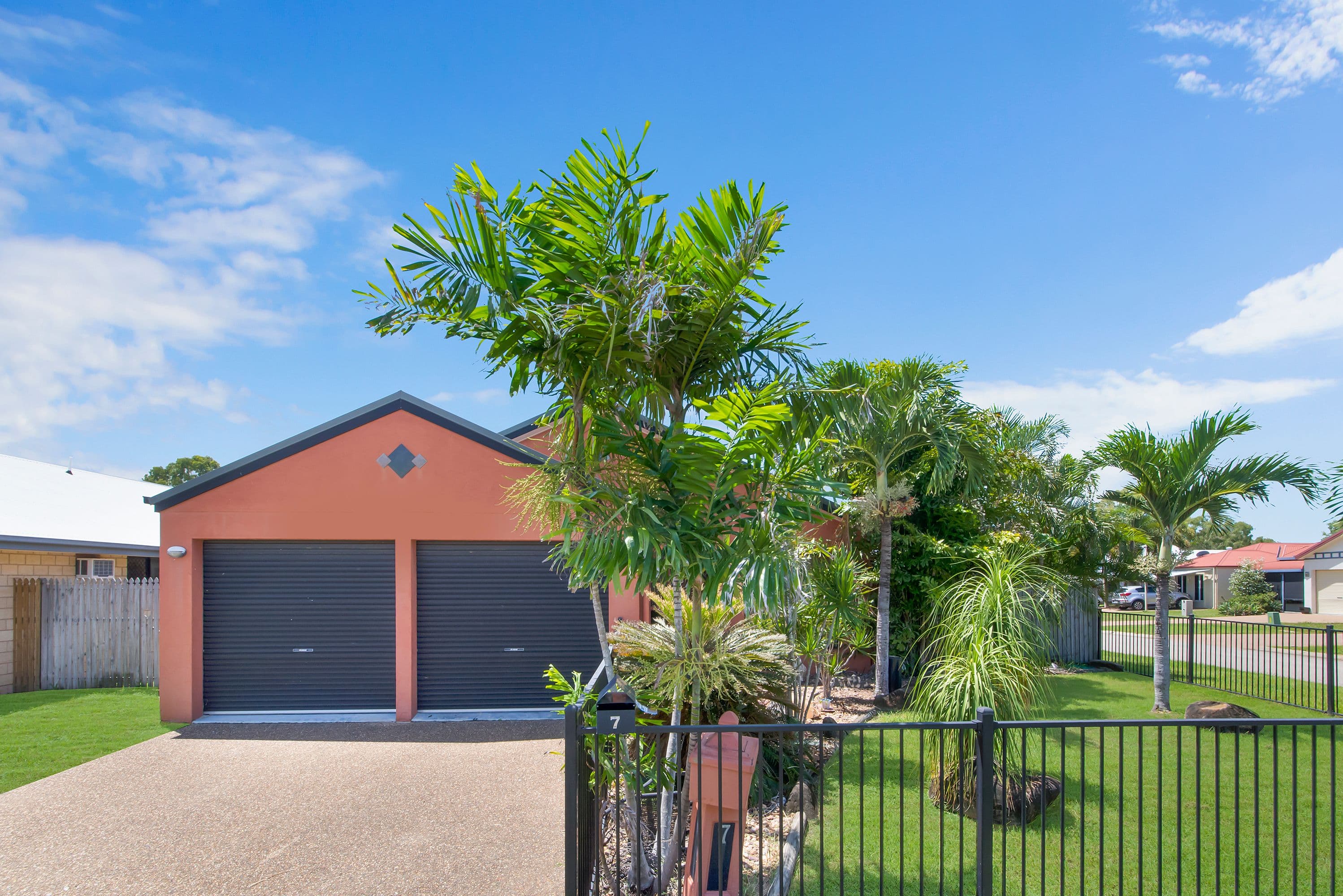 7 Lilium Close, Kirwan QLD 4817, Kirwan - Image 1