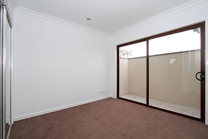 16 Elsey Road, RESERVOIR VIC 3073, Reservoir - Thumbnail 6