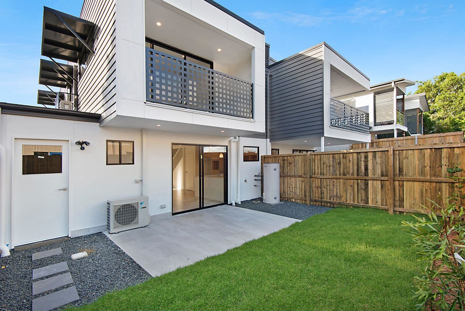 24 Tudor Street, Mount Gravatt QLD 4122, Mount Gravatt - Image 1