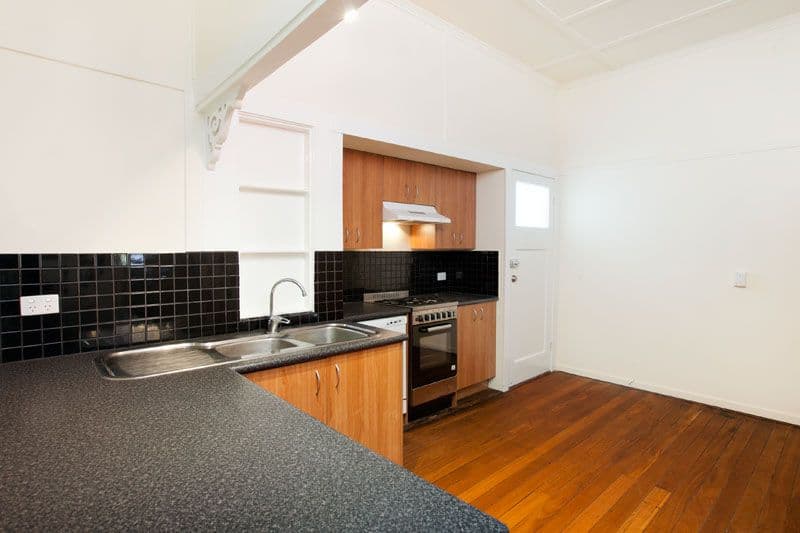 27 Raleigh Parade, ASHGROVE QLD 4060, Ashgrove - Thumbnail 5