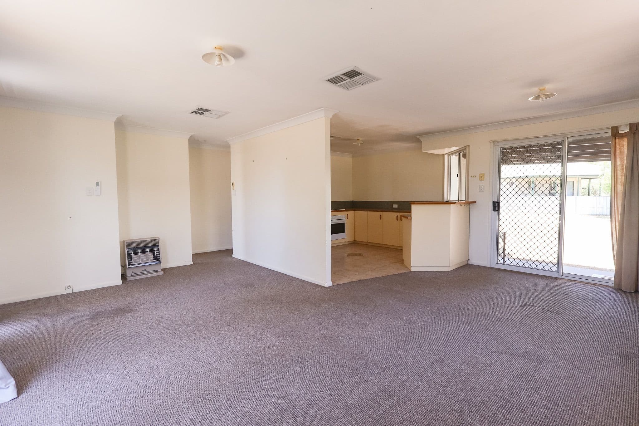 103 Quintin Street, Roma QLD 4455, Roma - Thumbnail 3