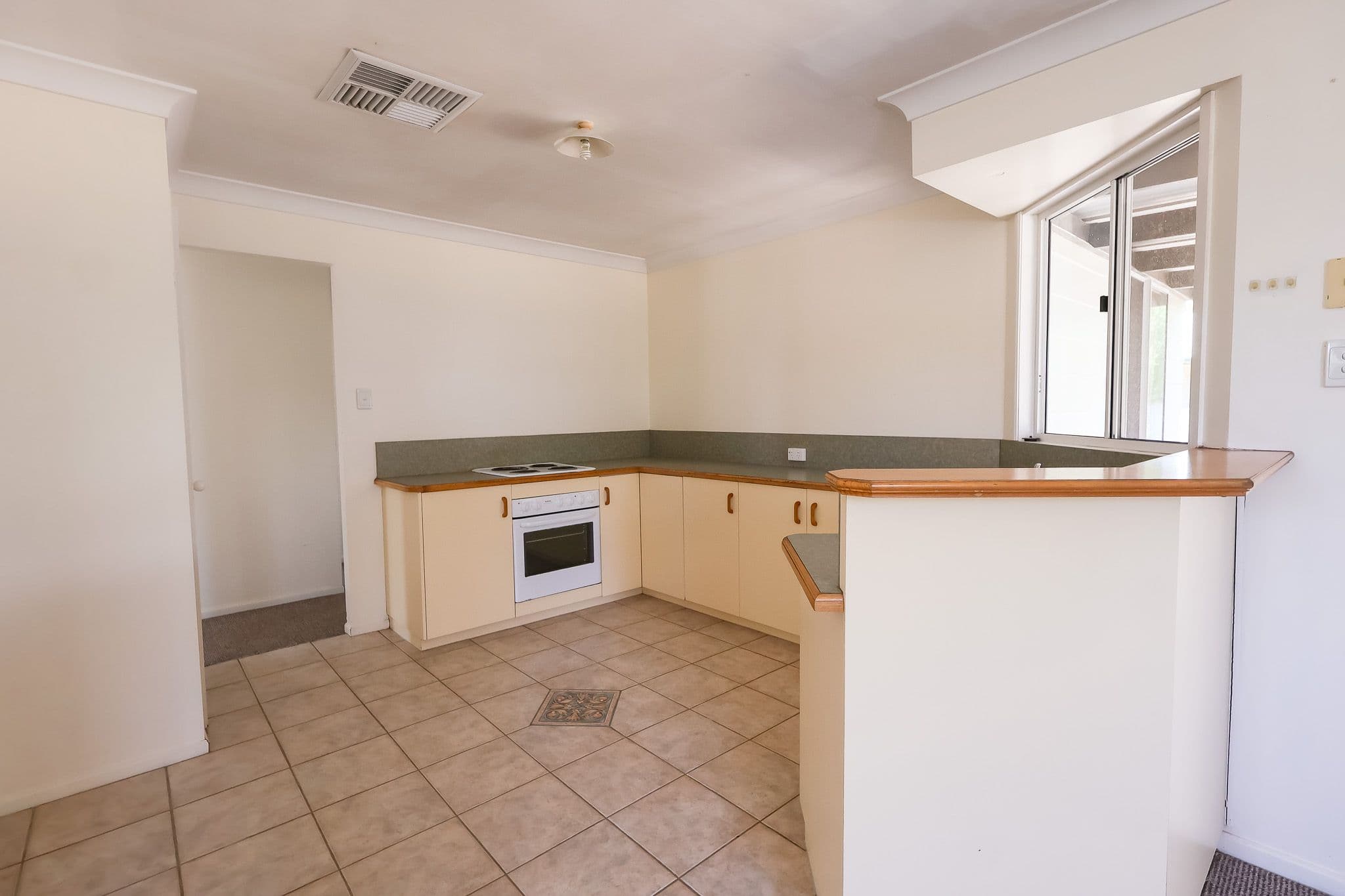 103 Quintin Street, Roma QLD 4455, Roma - Thumbnail 5