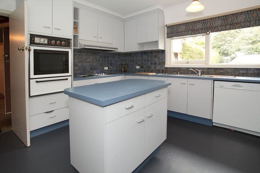 80-82 Sunnybrook Drive, WHEELERS HILL VIC 3150, Wheelers Hill - Thumbnail 4