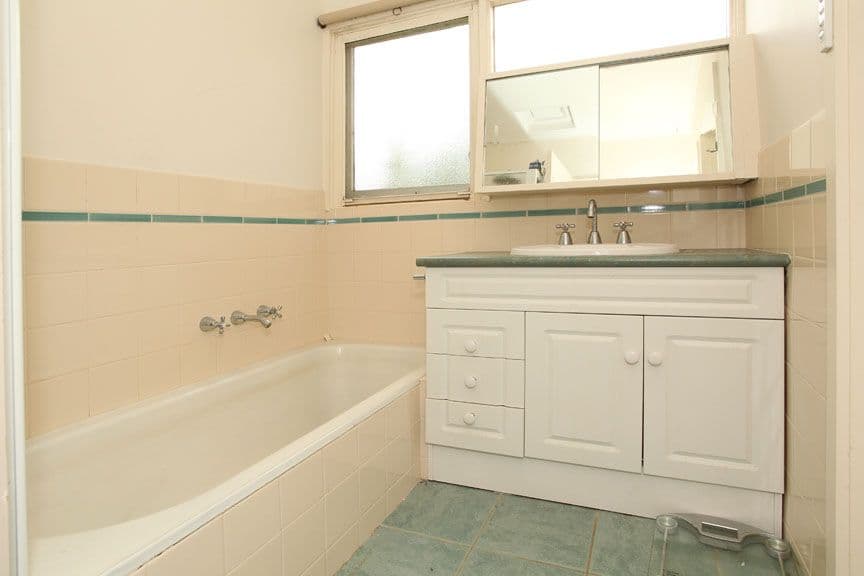 80-82 Sunnybrook Drive, WHEELERS HILL VIC 3150, Wheelers Hill - Thumbnail 7