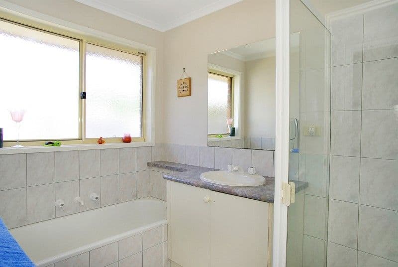 11 Egret Court, LARA VIC 3212, Lara - Thumbnail 8