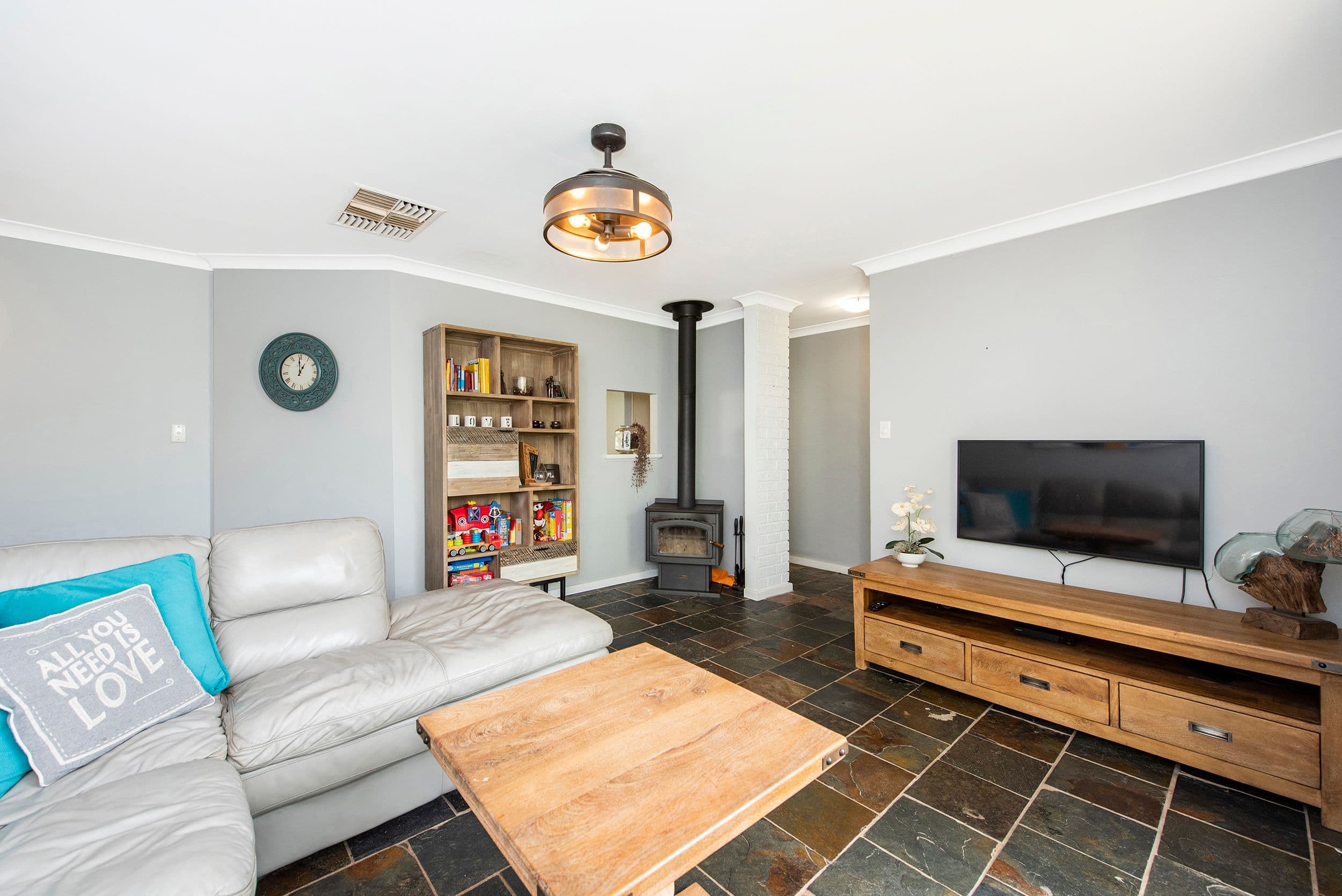 16 Brigadoon Place, Cooloongup WA 6168, Cooloongup - Thumbnail 3