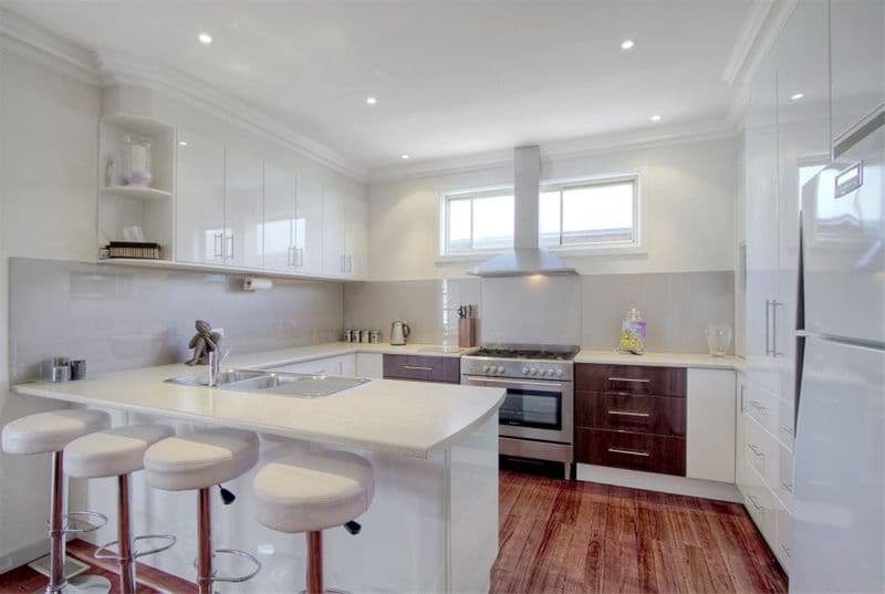 19 Scarlet Street, MORDIALLOC VIC 3195, Mordialloc - Thumbnail 2