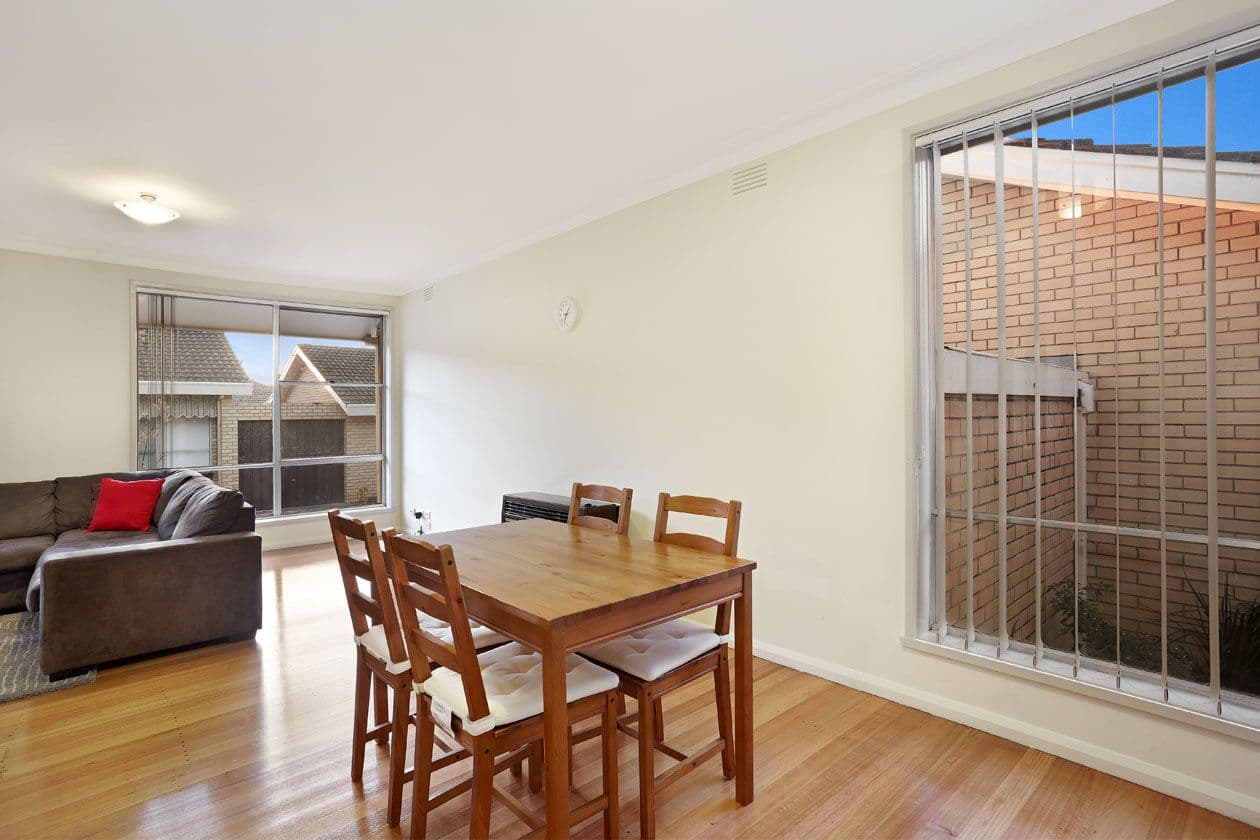 122 Atherton Road, OAKLEIGH VIC 3166, Oakleigh - Thumbnail 3