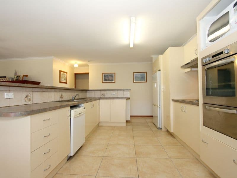 6 Laurel Oak Drive, ALGESTER QLD 4115, Algester - Thumbnail 2