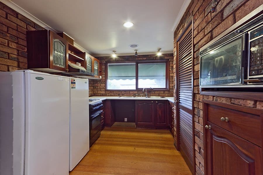 28 Kurrajong Crescent, MELTON SOUTH VIC 3338, Melton South - Thumbnail 2