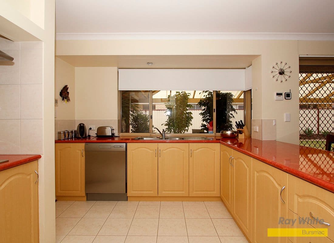 27 Kittyhawk Parade, BALLAJURA WA 6066, Ballajura - Thumbnail 3