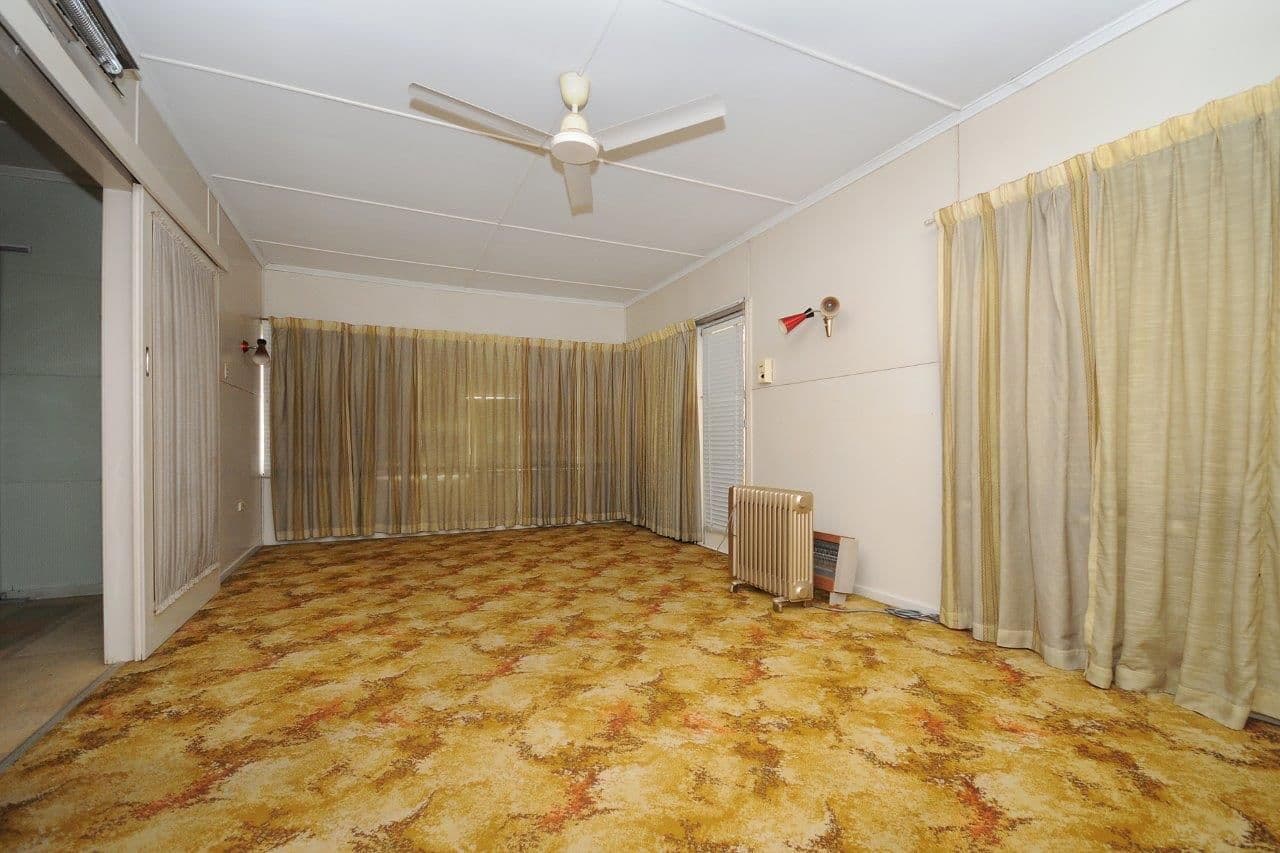 14 Drayton Road, HARRISTOWN QLD 4350, Harristown - Thumbnail 3