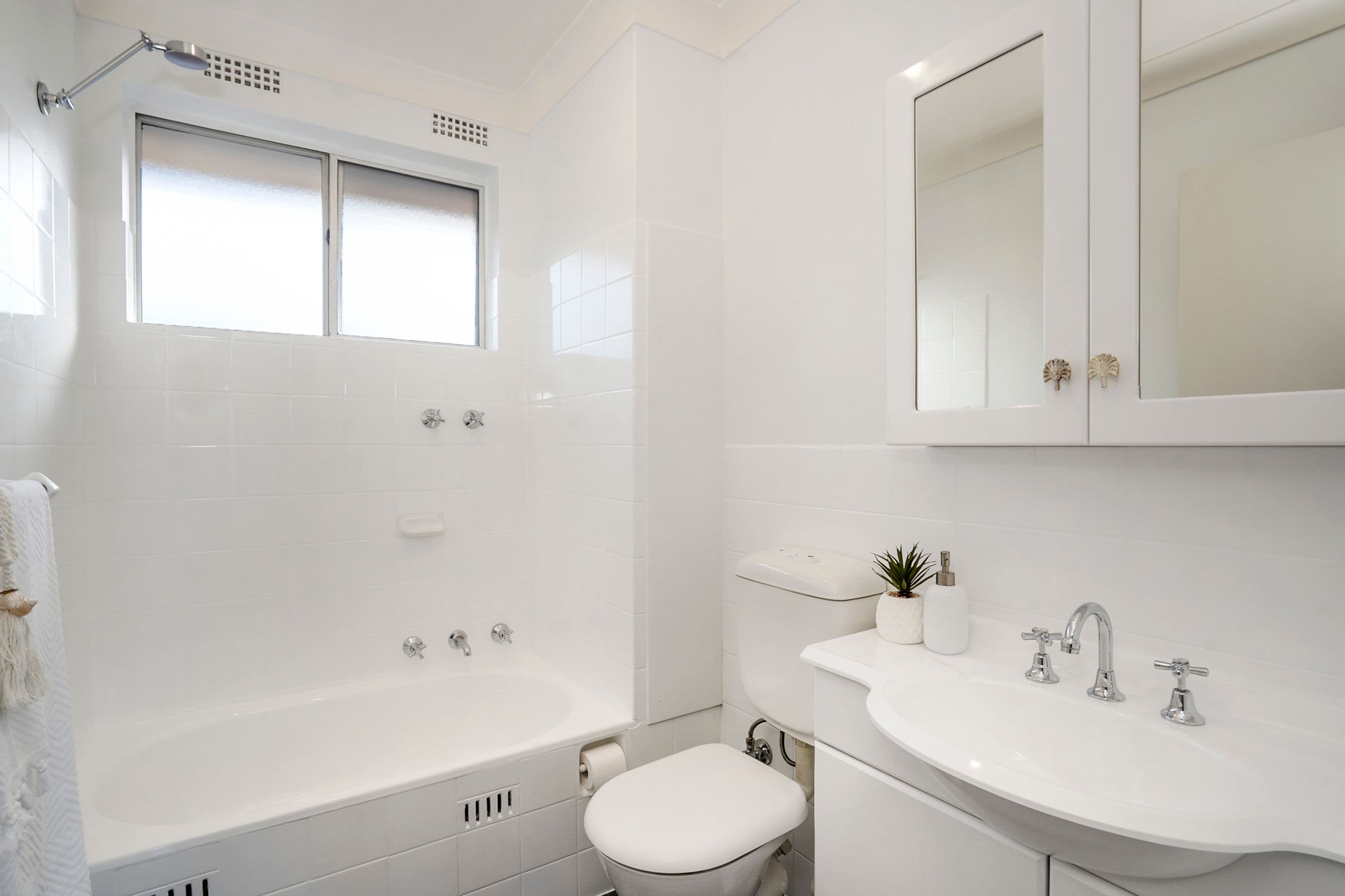 15 Clarke Street, Narrabeen NSW 2101, Narrabeen - Thumbnail 8