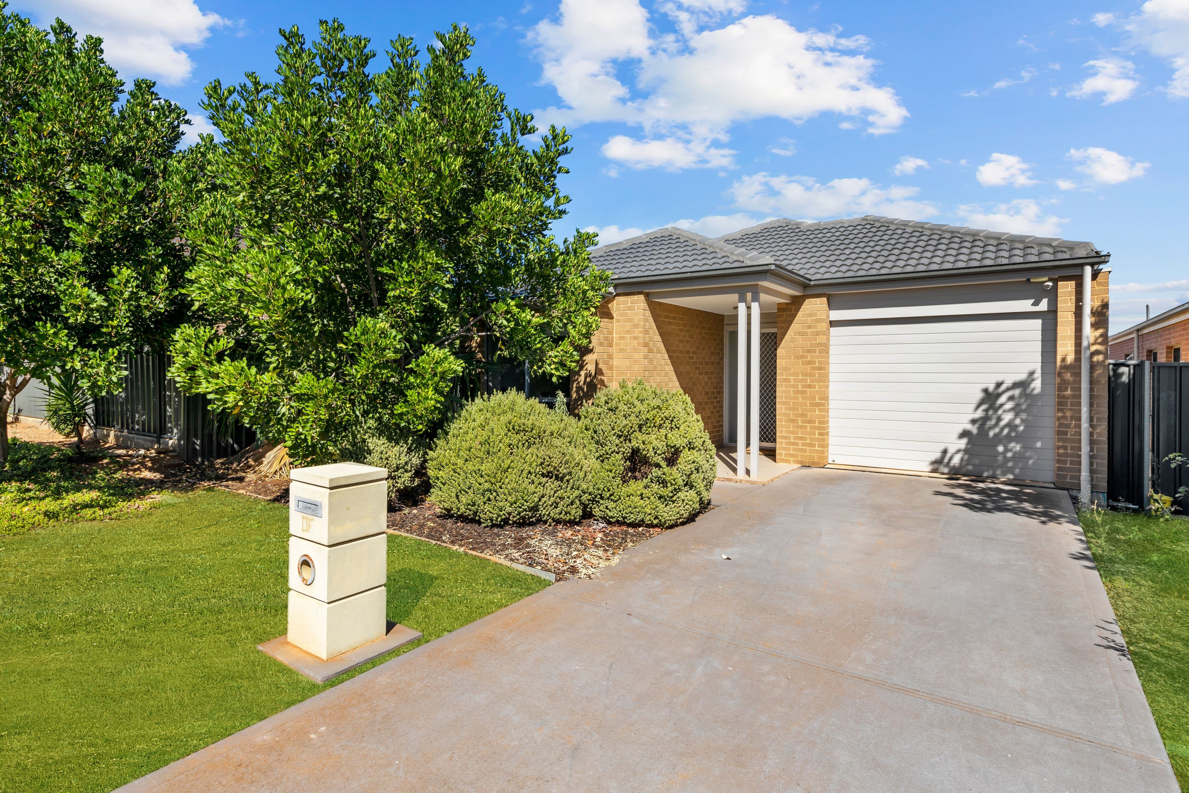 12 Tower Way, Blakeview SA 5114, Blakeview - Thumbnail 2