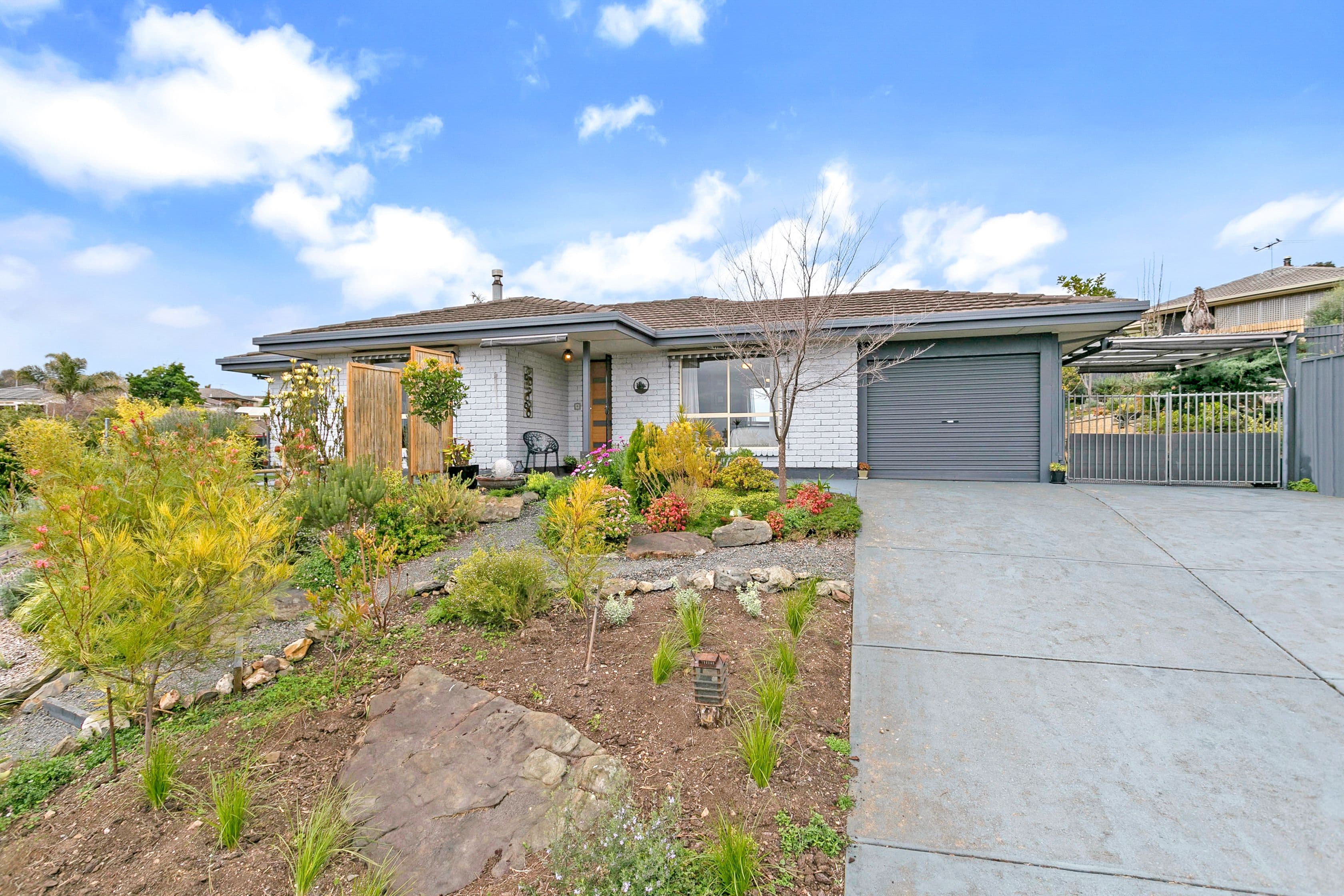 1 Norma Court, Hallett Cove SA 5158, Hallett Cove - Thumbnail 2