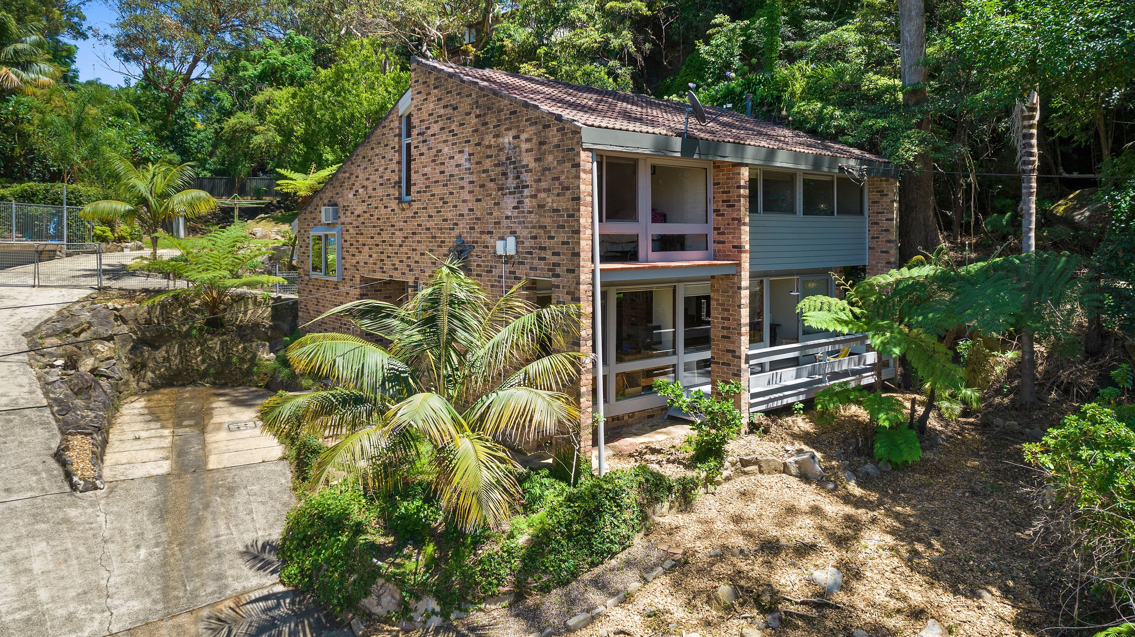 17 Willow Street, Lugarno NSW 2210, Lugarno - Image 1