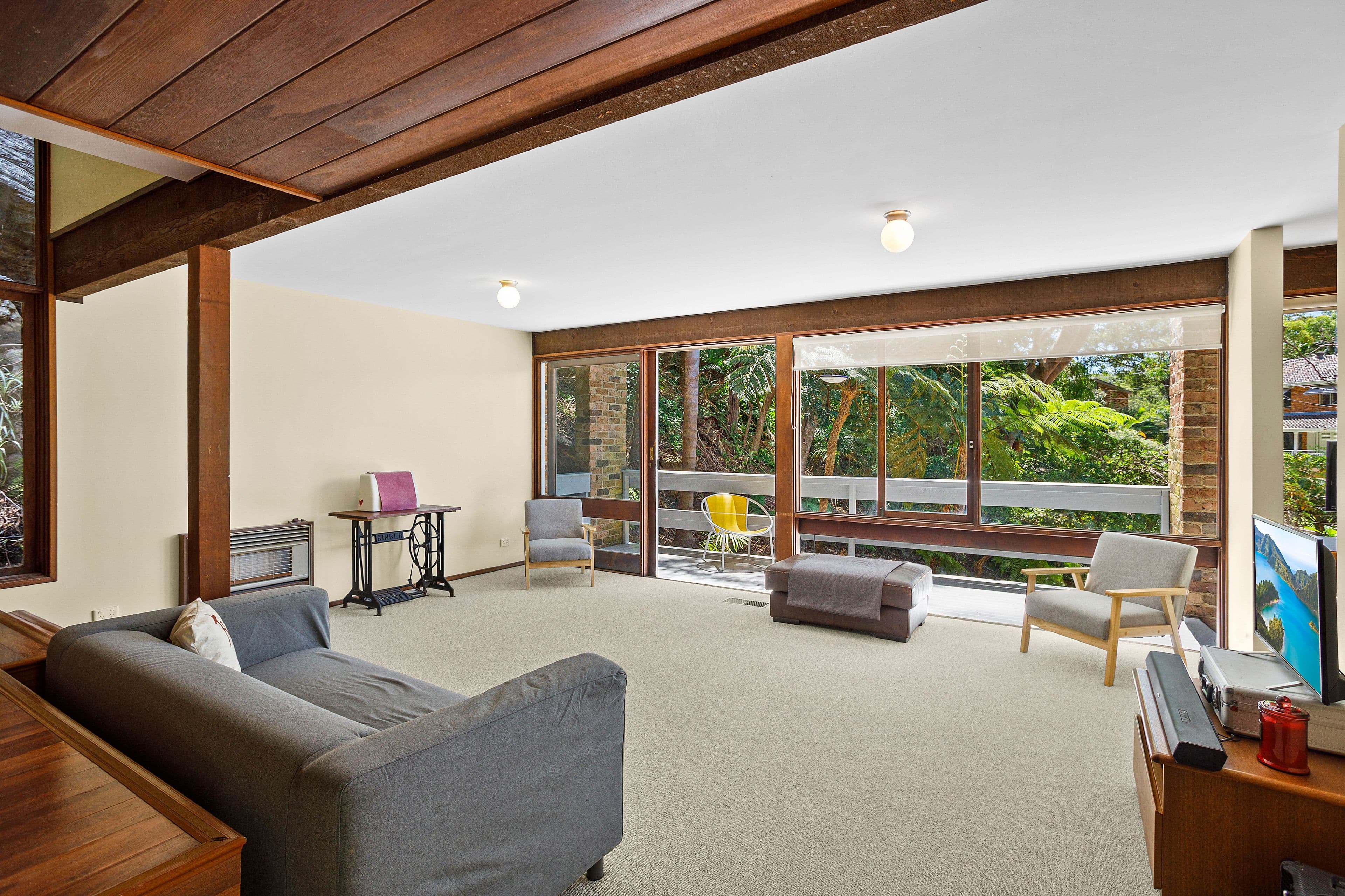 17 Willow Street, Lugarno NSW 2210, Lugarno - Thumbnail 3