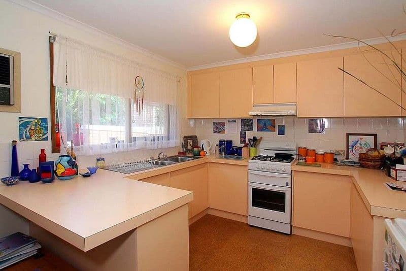 6 Clematis Avenue, FERNTREE GULLY VIC 3156, Ferntree Gully - Thumbnail 3