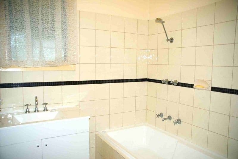 5 Tobruk Avenue, RENMARK SA 5341, Renmark - Thumbnail 6
