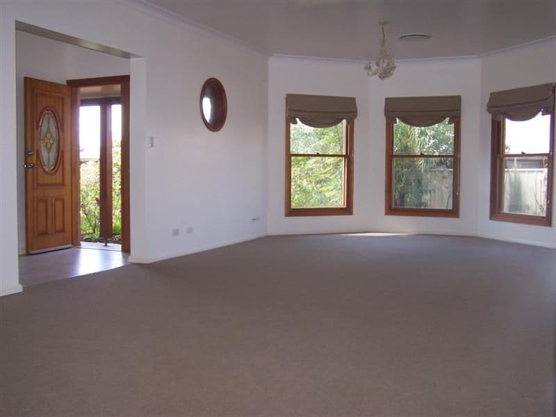 11 Lakeside Circuit, DUBBO NSW 2830, Dubbo - Thumbnail 8