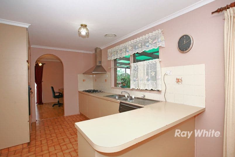 35 Prospect Hill Crescent, DANDENONG NORTH VIC 3175, Dandenong North - Thumbnail 2