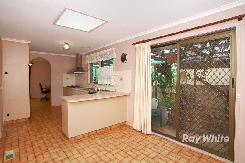 35 Prospect Hill Crescent, DANDENONG NORTH VIC 3175, Dandenong North - Thumbnail 3