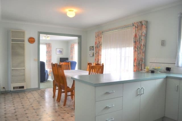 39 Balmoral Road, WARRNAMBOOL VIC 3280, Warrnambool - Thumbnail 5